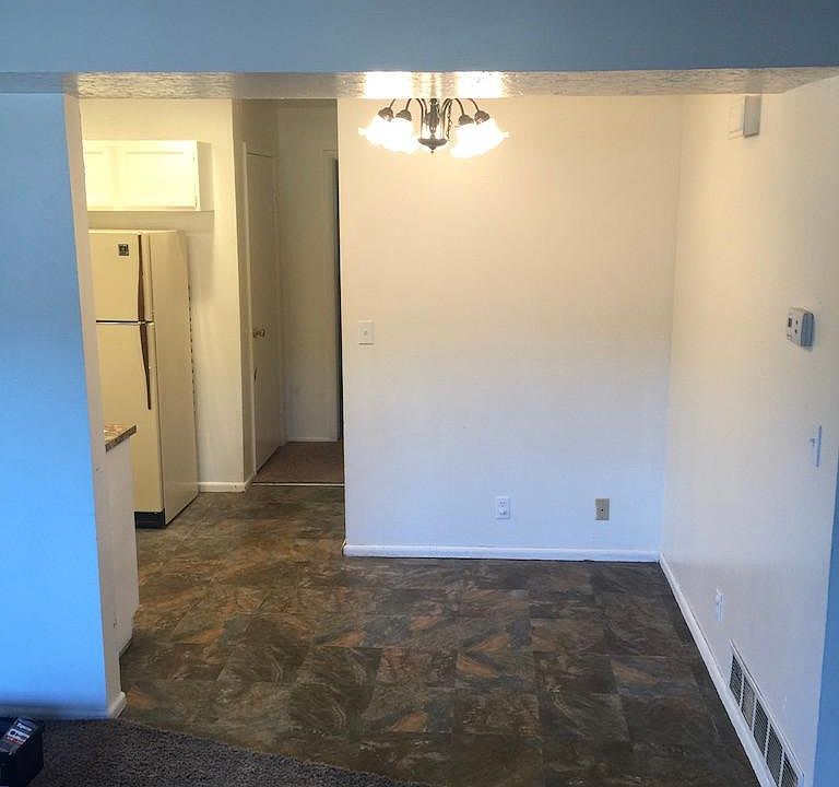 2nd image of 1061 Healy St
