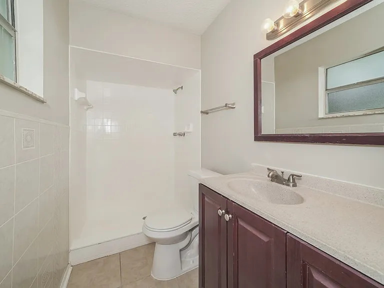 5927 Stokes Rd — Photo 10