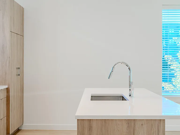 4911 Belmont Ave #13 — Photo 7
