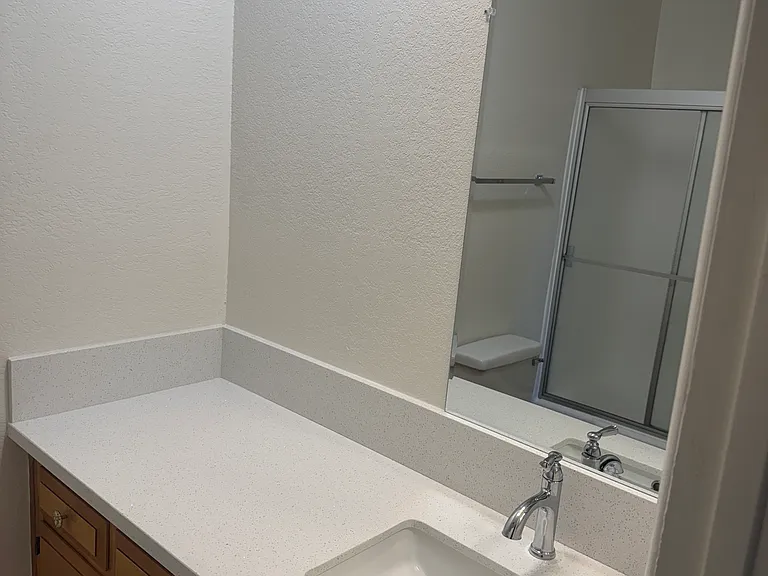 452 E Cypress Ave #C — Photo 7