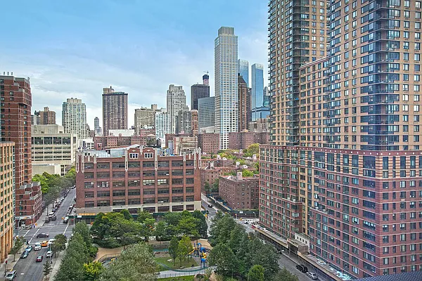 Rented by Nest Seekers International | media 13