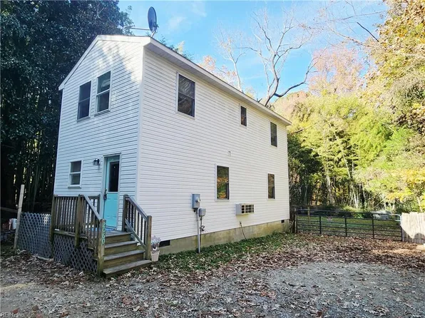 2060 Bells Ln, Gloucester, VA 23072