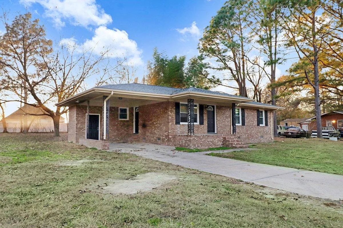 Building Photo - 178 Best Ave