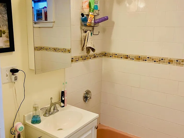 11 Gorham St #U7 — Photo 12