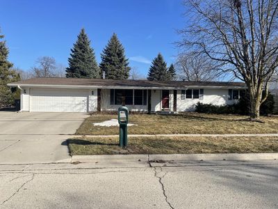 735 Sunset DRIVE, Plymouth, WI, 53073