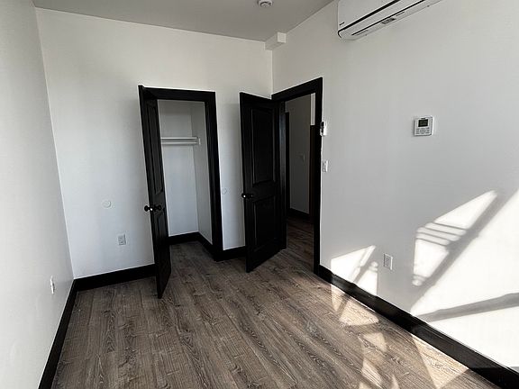 3rd image of 11-13 Thomas St #2C