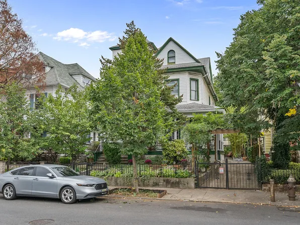 455 East 28th Street image 1 of 28