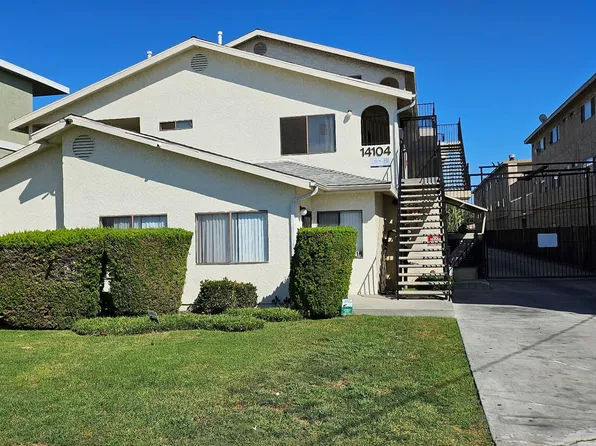 Yukon Apartments (DMM5)