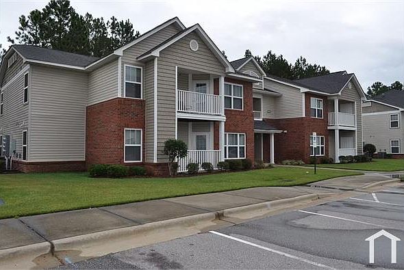 2nd image of 3315 Gibbon Dr