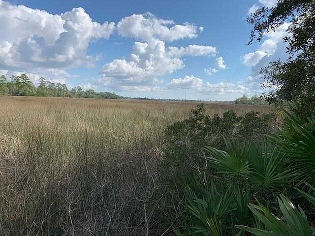1st image of 102 Foxcreek Blvd