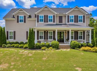 719 Paint Horse Dr, Canton, GA 30115