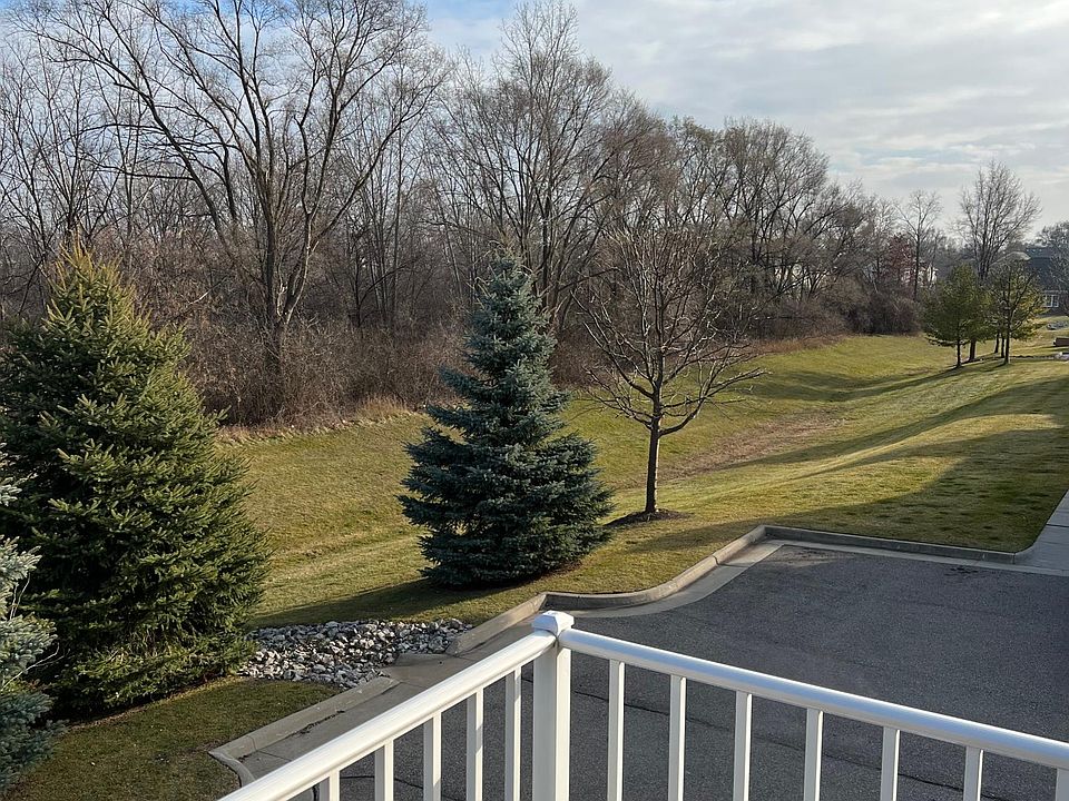 1st image of 48420 Maplehurst Dr