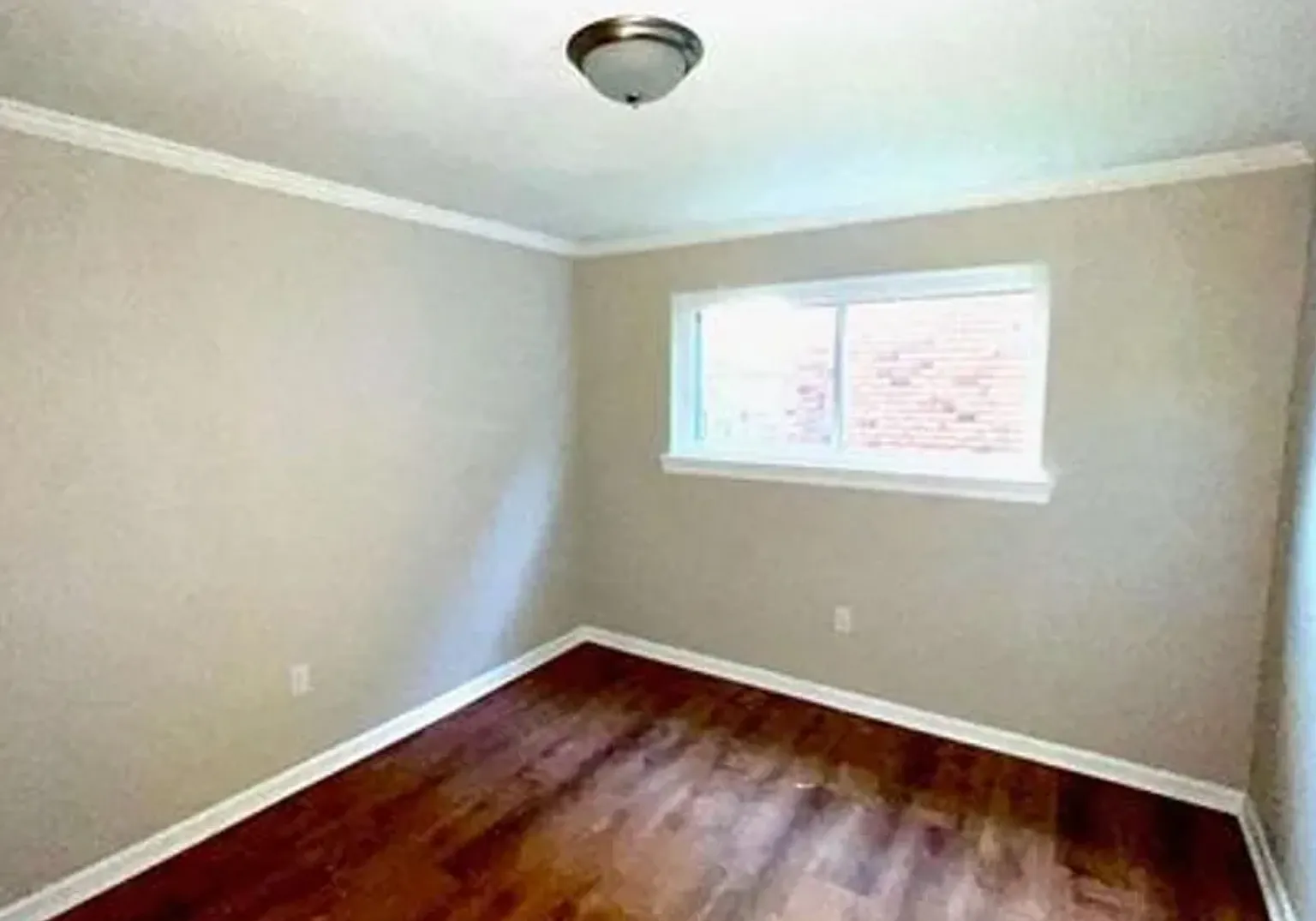 6773 Titian Avenue - 2 bedrooms 1 bath - Water Included — Photo 2