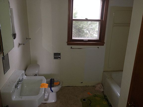 full bath