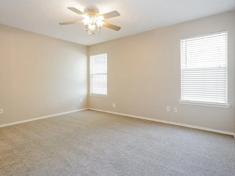 10648 Towerwood Dr — Photo 9