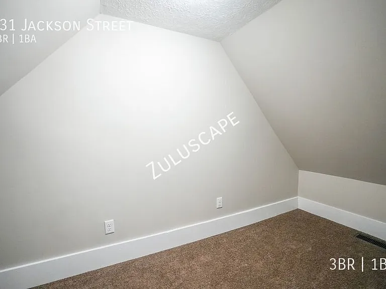 231 Jackson St — Photo 14
