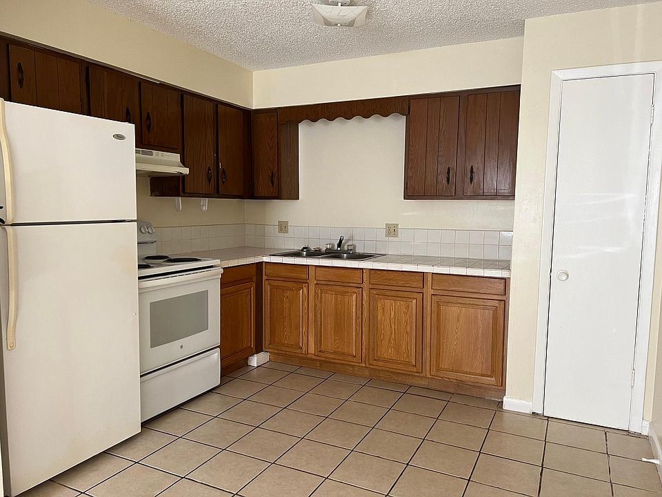 1st image of 1061 Palmetto Ave #7