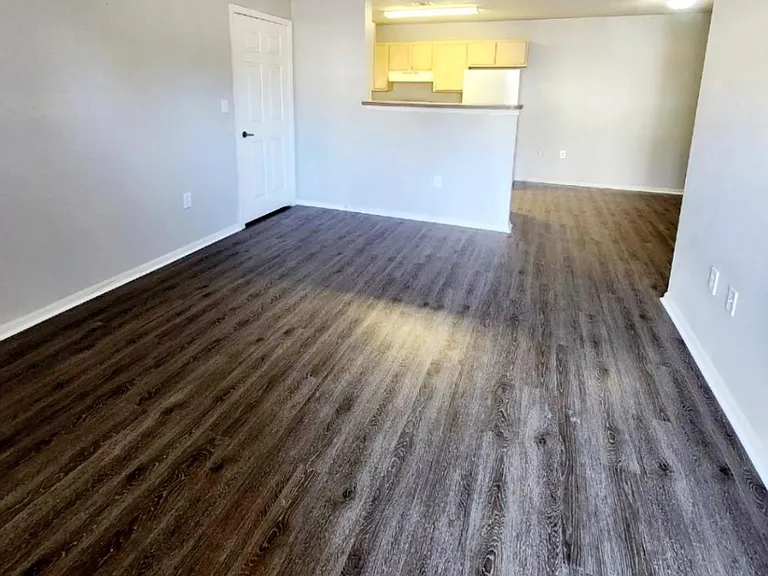 2105 N Main St #101 — Photo 3