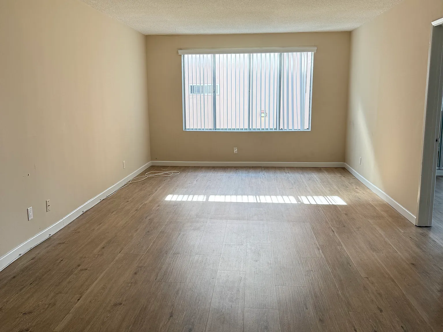 502 Avenue G — Photo 1