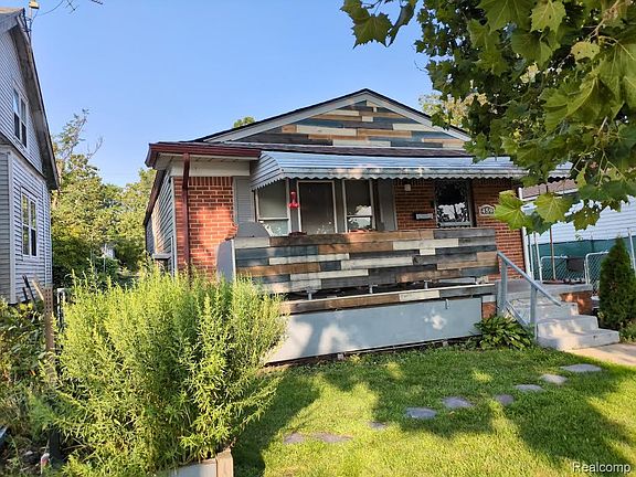 2nd image of 459 Continental St