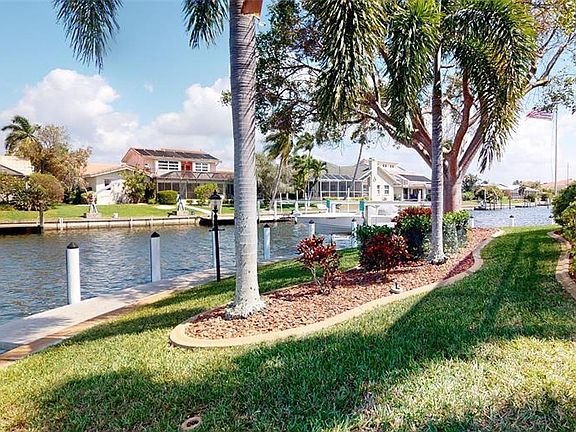 5th image of 110 Bayshore Ct