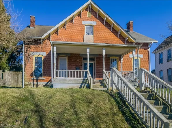 230 N 6th St, Cambridge, OH 43725