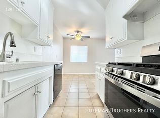 1043 9th St #8, Santa Monica, CA 90403