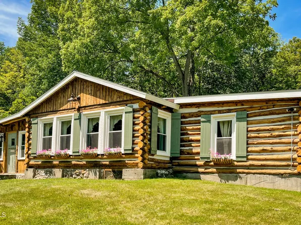 2399 Hancock Rd, Williamstown, MA 01267