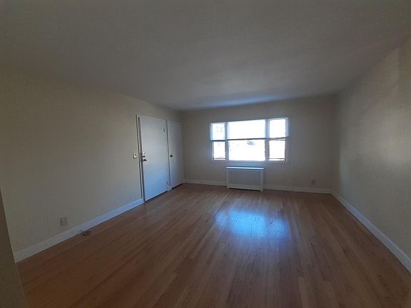 3rd image of 221 Medway St APT 1B
