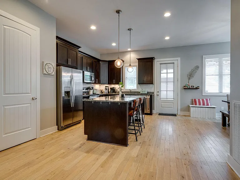 1811A Tammany Dr — Photo 5