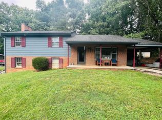 202 College Park Dr, Lynchburg, VA 24502