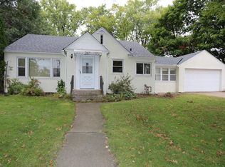 287 Elmer St, Roseville, MN 55113