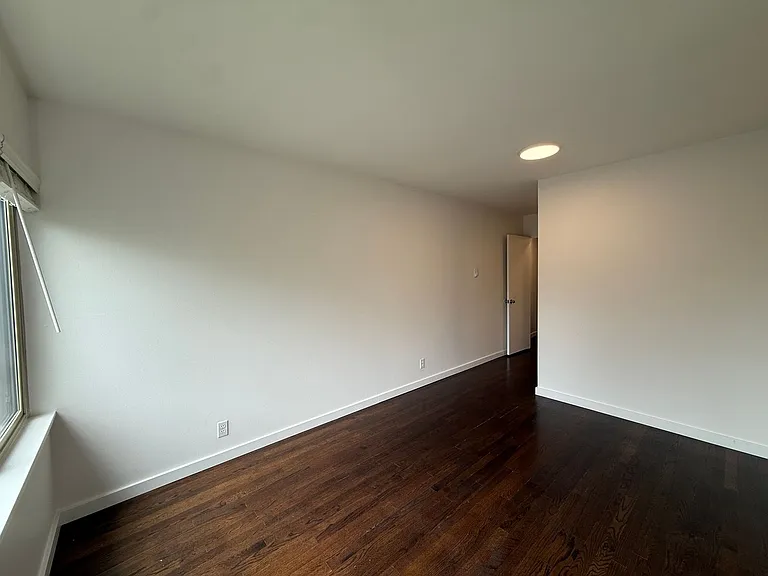 Century Terrace — Photo 42