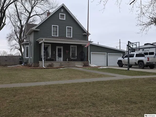 1175 N Locust St, Wahoo, NE 68066