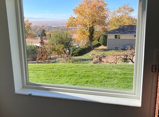 1489 N 400 E UNIT 1, Centerville, UT 84014