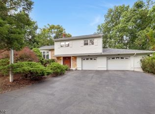 5 Miller Rd, Wayne, NJ 07470