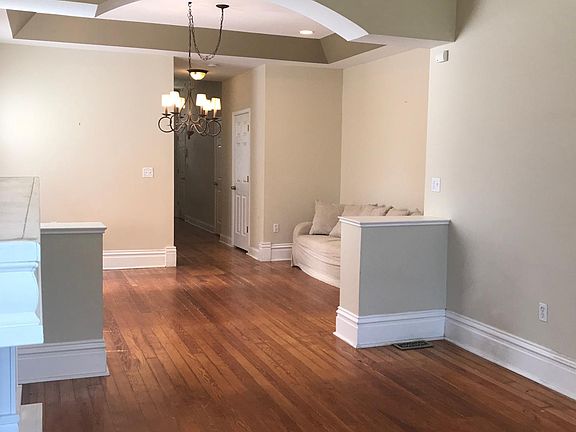 5th image of 4042 Arsenal St