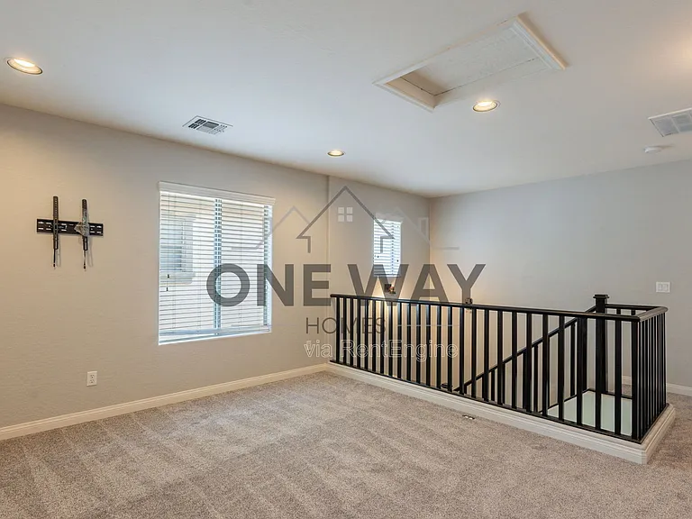 1057 S Deerfield Ln — Photo 25
