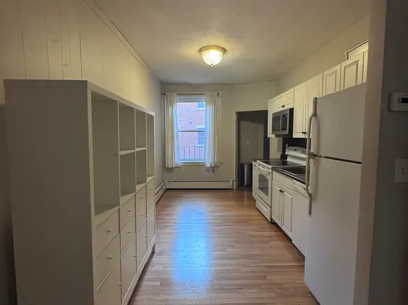 71 Phillips St, Boston, MA