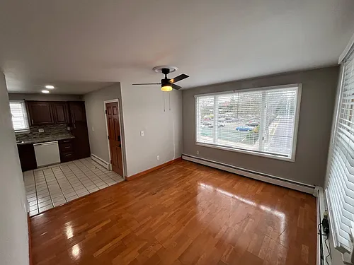 541 Admiral St #3 Photo 1