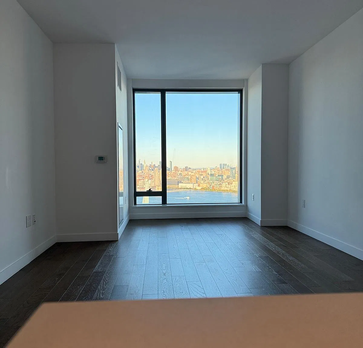 2 bed, 1100 sqft, $7,900 — Photo 2