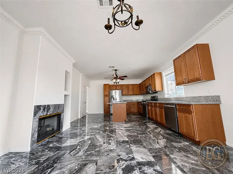 764 Benedict Dr — Photo 8