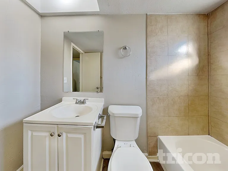 1438 Peach Spring Dr — Photo 14