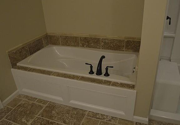 5th image of 21 Liberty Cir #106