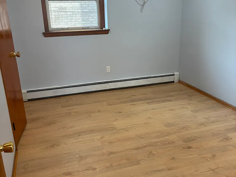 361 Commercial Ave #1 — Photo 11