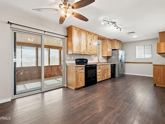 5th image of 1281 S DELAWARE Drive
