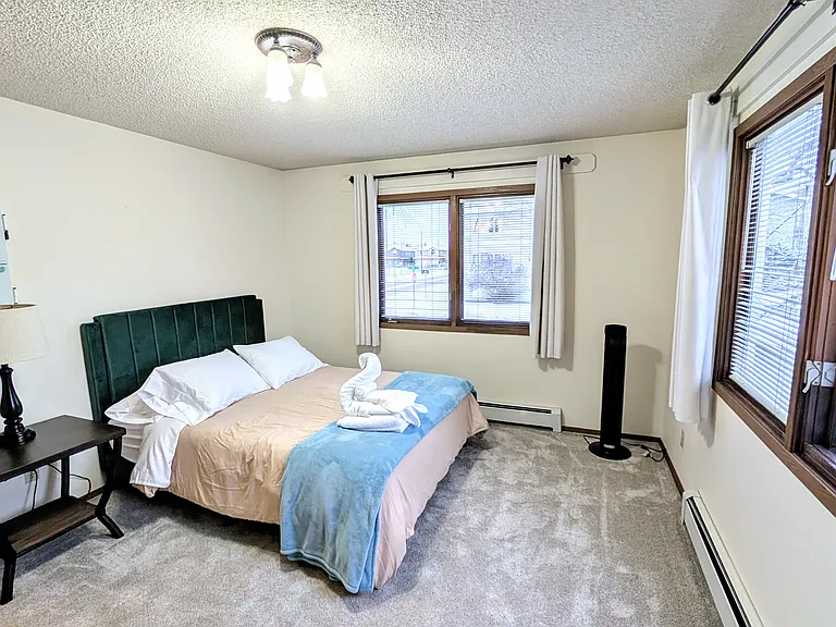 1401 Cordova St #3 — Photo 6