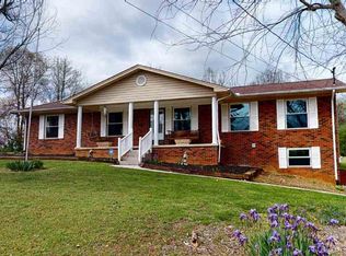 1900 Lake Park Cir, Morristown, TN 37814