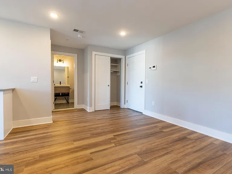 3965 Lancaster Ave #303 — Photo 4