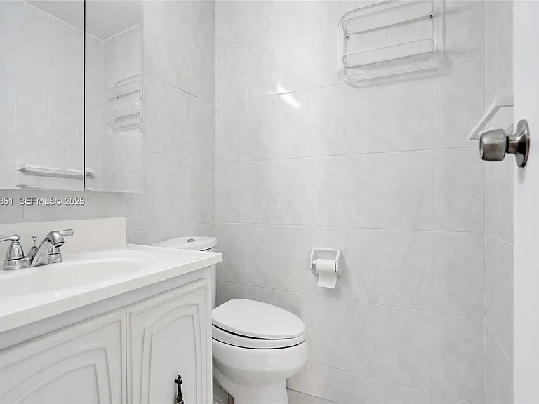 2000 Atlantic Shores Blvd #207 — Photo 14